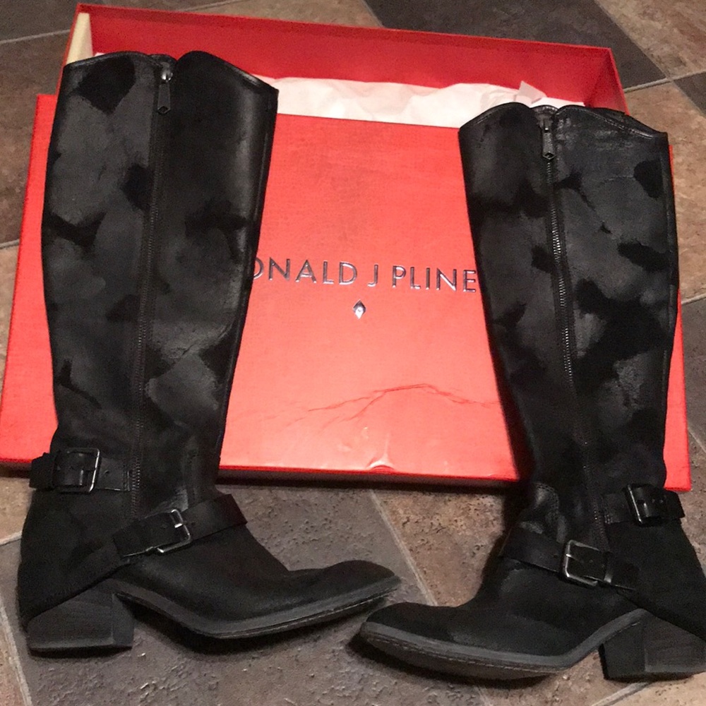 Donald J Pliner boots